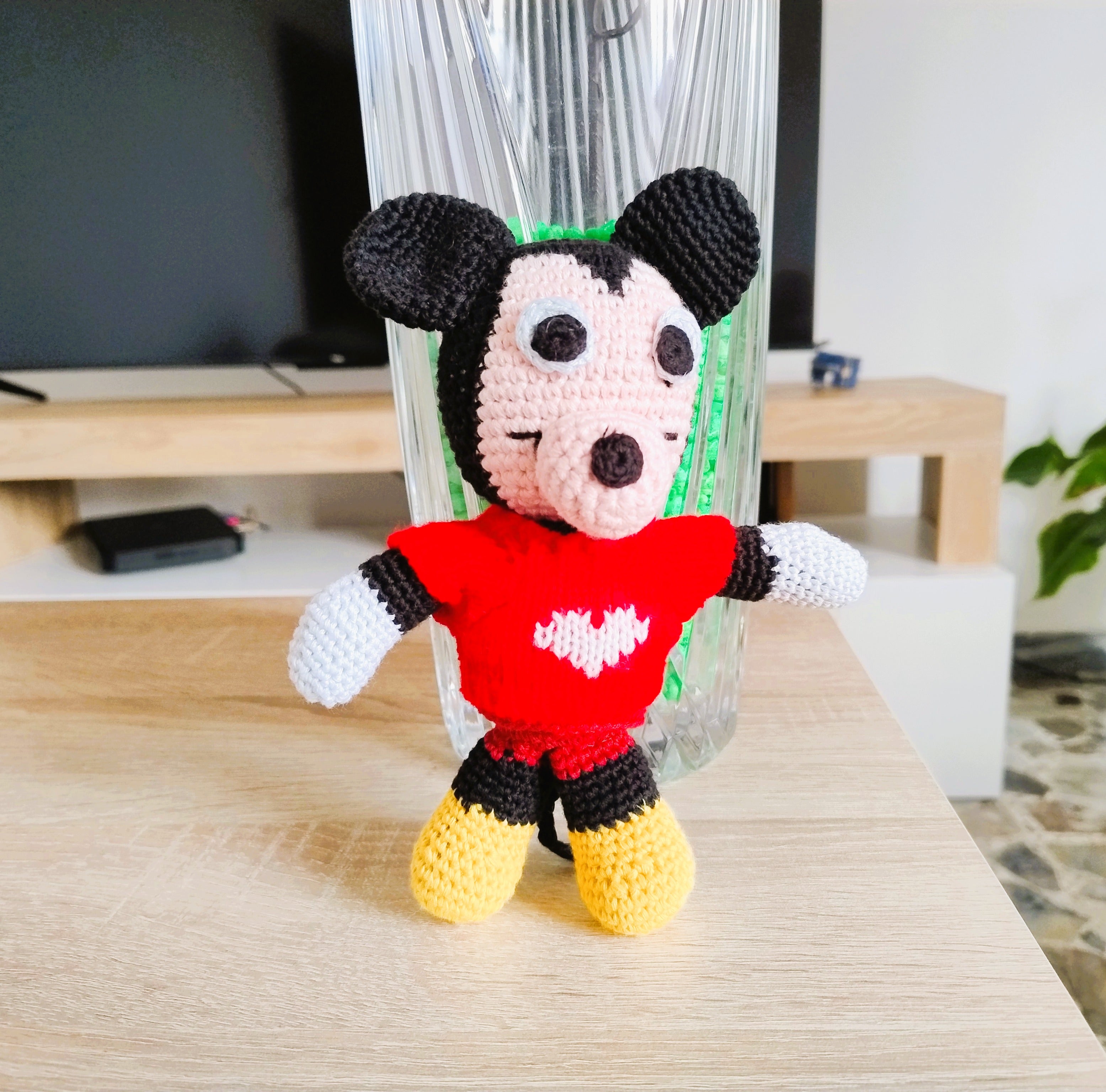 Main product view of a handmade mouse amigurumi wearing a red sweater with a white heart; a soft artisanal crochet toy crafted in Italy by Cepaale